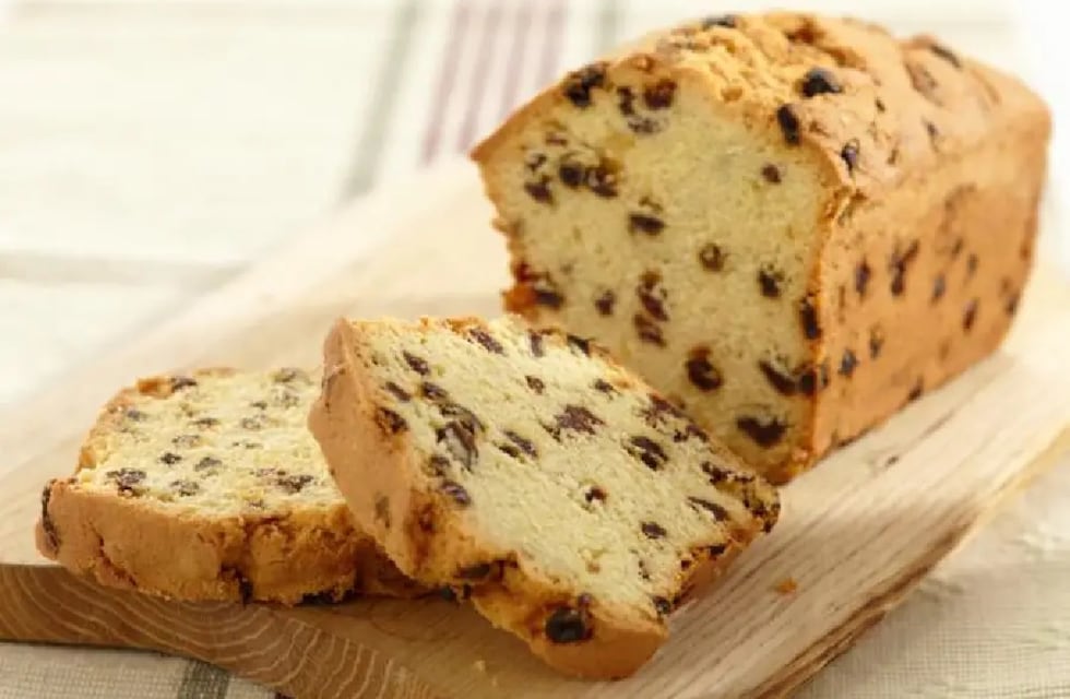 La magia de lo simple: receta fácil de budín de vainilla con chips de chocolate
