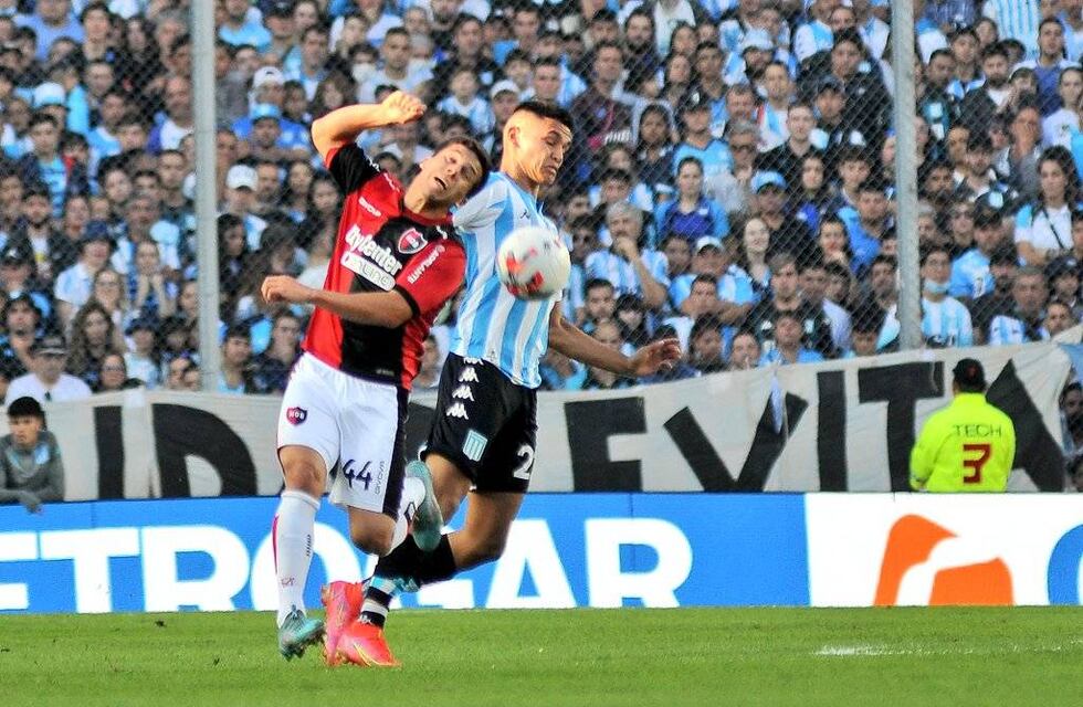 Newell’s cortó la racha de Racing, que con el empate clasificó a cuartos de final