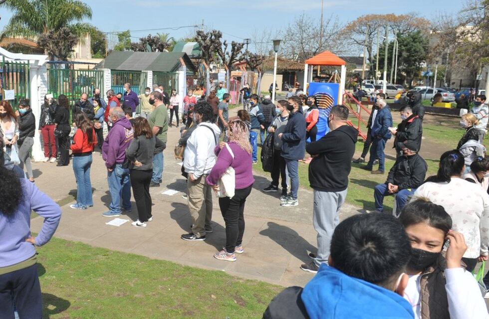 PASO 2021: extendieron el horario de votación en la Ciudad de Buenos Aires ante las importantes demoras