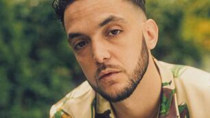 La extravagante marca de ropa de C. Tangana que vistió a Ibai y está inspirada en Wes Anderson: cuánto cuestan las prendas