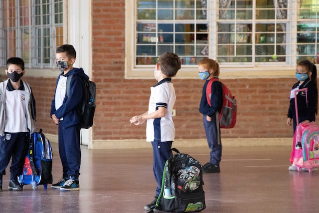 Las instituciones educativas aplicaron junto a los equipos de docentes la modalidad de las clases presenciales con un sistema bimodal.