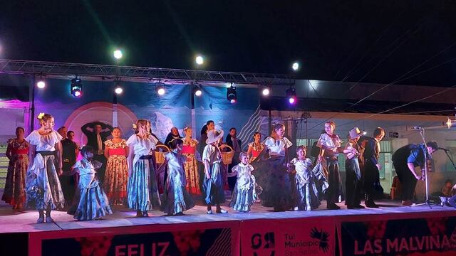 Una multitud asistió a la fiesta vendimial en Las Malvinas.