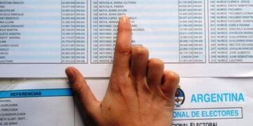 Estar enfermo es uno de los motivos por los que se justifica no ir a votar.