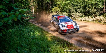 Rovanpera, a fondo con el Toyota Yaris WRC.