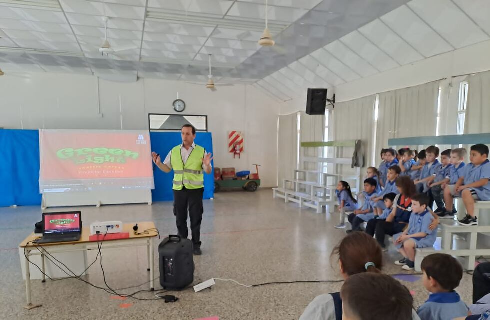 Charla sobre educación vial en un Jardín de Infantes