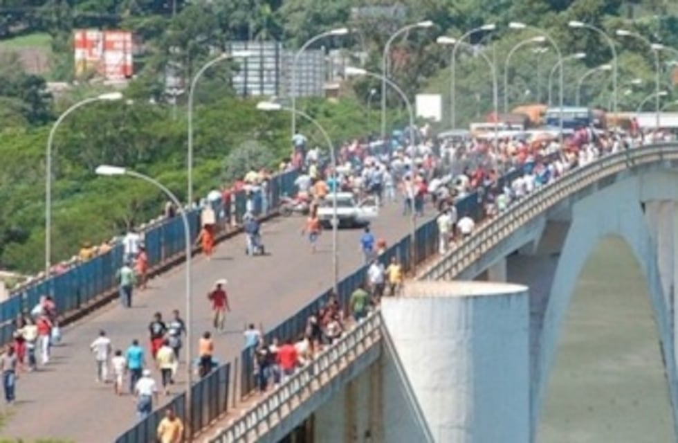 Tensiones en la Triple Frontera por el uso del Puente de la Integración y el tránsito internacional