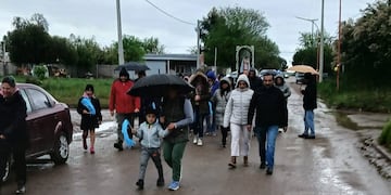 Bajo la lluvia y con mucha Fe, se realizó la 37º Peregrinación a Villa Arias