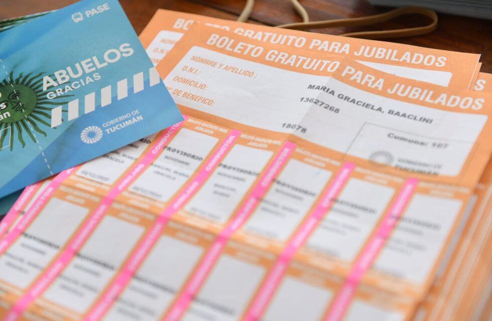 En el Hipódromo, se entrega el Boleto Gratuito para Jubilados