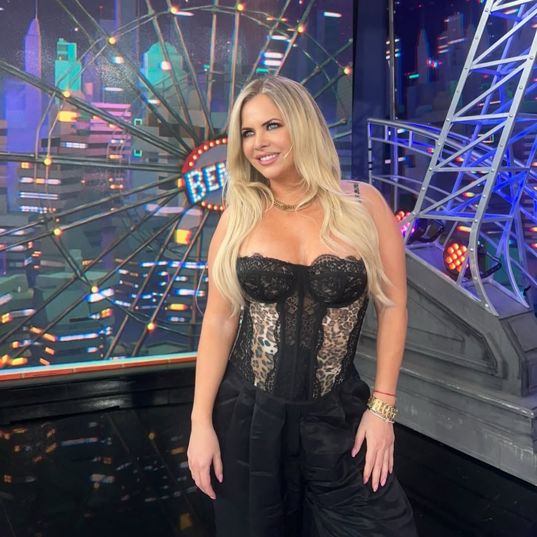 Corset, encaje y transparencias: Ale Maglietti sorprendió con un look de noche ultra audaz y marcó tendencia