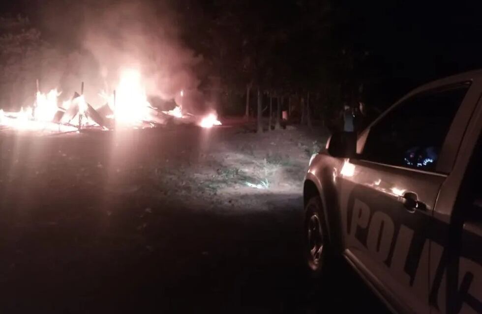 Un hombre fue encontrado muerto tras incendiar la casa de su ex en Pozo Azul