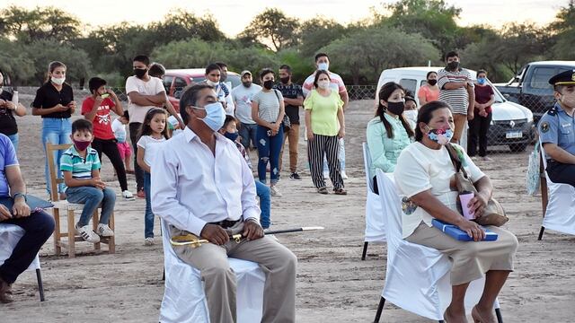 Condecoraron al submarinista santiagueño David Melián