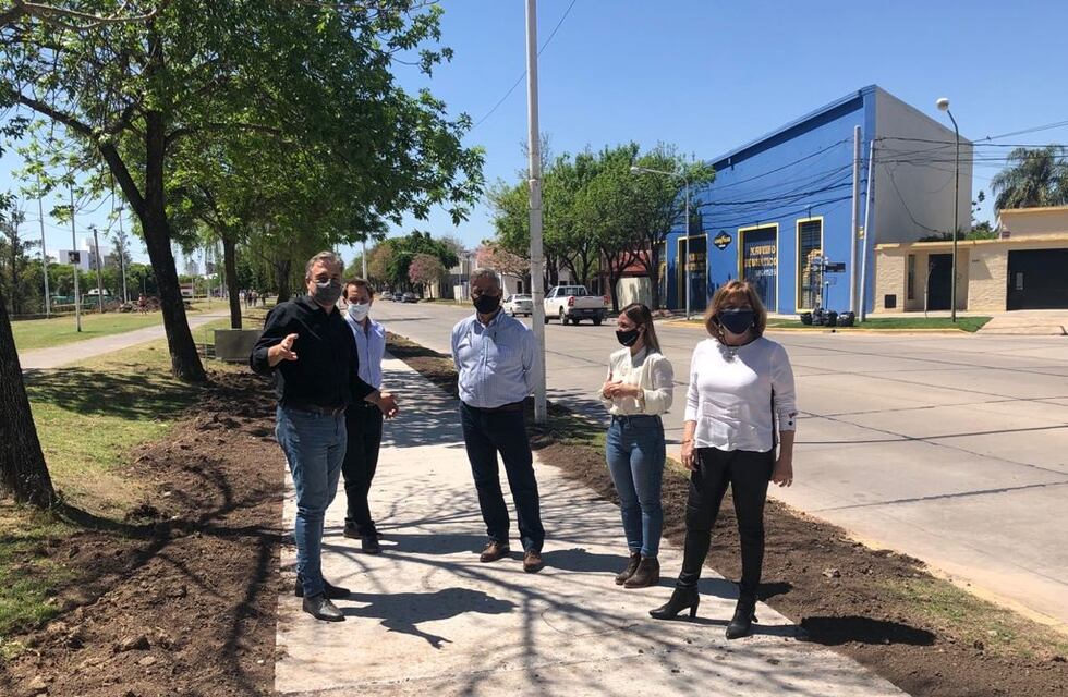 Silvina Frana recorrió las obras de las ciclovías y ciclocarriles