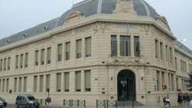 Escuela Normal de Paraná.