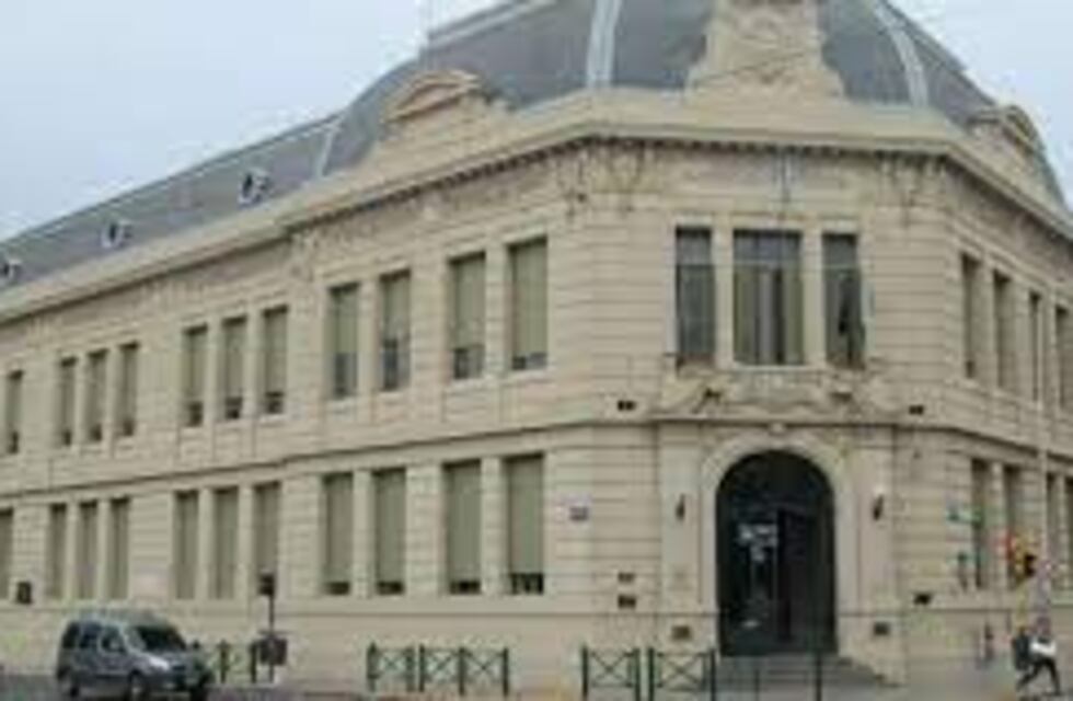 Lunes 14: en las escuelas donde hubo mesas habilitadas para votar no habrá clases