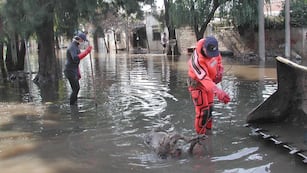 El desborde del río Salado provocó una de las peores crisis de la historia de la ciudad capital.