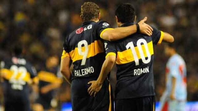 Palermo y Riquelme volverán a compartir cancha en los 100 años del Villarreal. Foto: Télam.