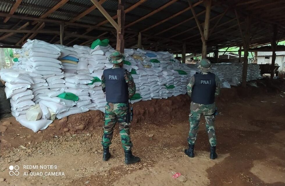 Prefectura Naval Argentina secuestró mega contrabando de maíz