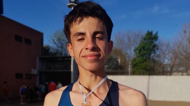 El puntaltense Mateo Ledesma integró la posta 4 x 100 de  Provincia de Buenos Aires.