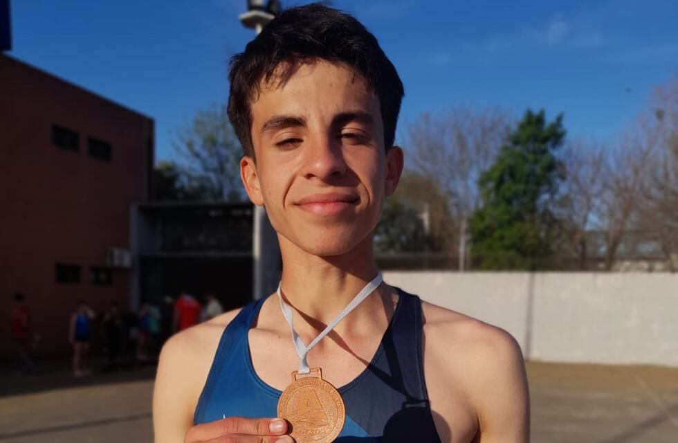 Atletismo: el puntaltense Mateo Ledesma medalla de bronce en el Campeonato Nacional U-18