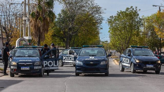La policía allanó dos viviendas en Guaymallén y recuperó los muebles que eran producto de la estafa.