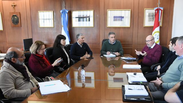 Vecinalistas y AADI CAPIF se reunieron en intendencia