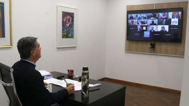Capitanich, en su rol de presidente Pro Témpore del Consejo Regional del Norte Grande, encabezó este viernes una videoconferencia con sus pares de las provincias del NEA y NOA.
