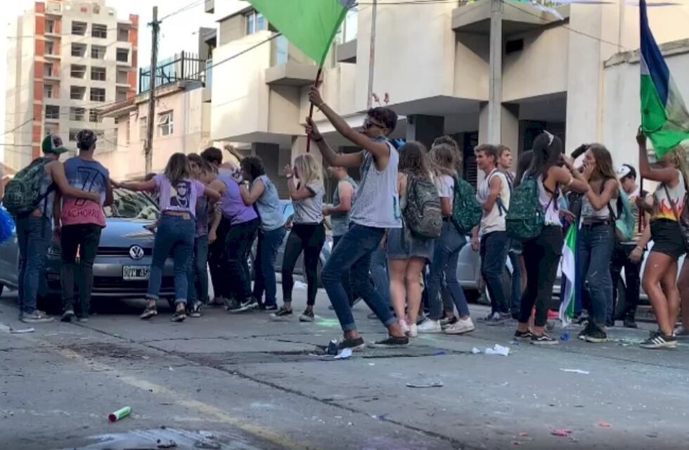 El intendente de Mar del Plata solicitará que le saquen la licencia de conducir al hombre que atropelló a una adolescente