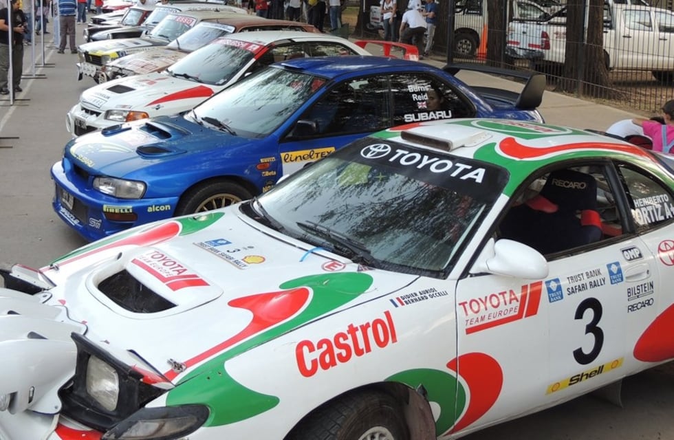 Carlos Paz festeja el día del navegante con leyendas del Rally