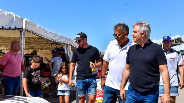 Llaryora, junto a Gabriel Raies, en el Oscar Cabalén.