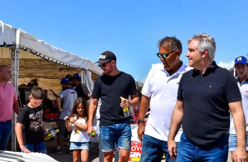 Pleno apoyo de Llaryora al automovilismo cordobés