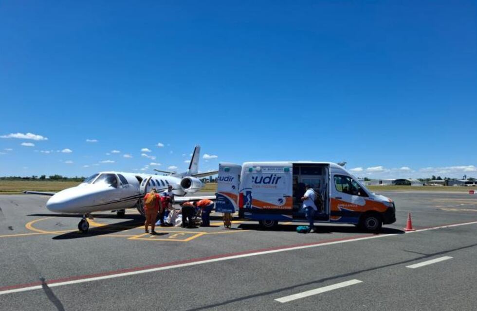El avión sanitario garantizó el traslado seguro de una menor hacia el Hospital Italiano
