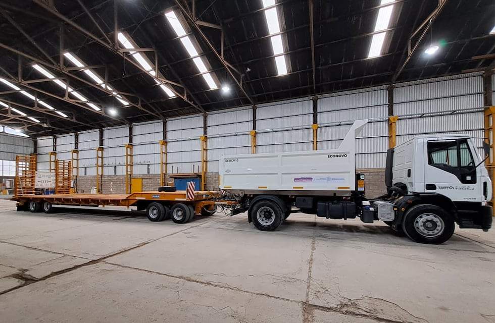 Tres Arroyos: el Ente Vial presentó nueva maquinaria adquirida con una inversión conjunta entre la Comisión y el Municipio