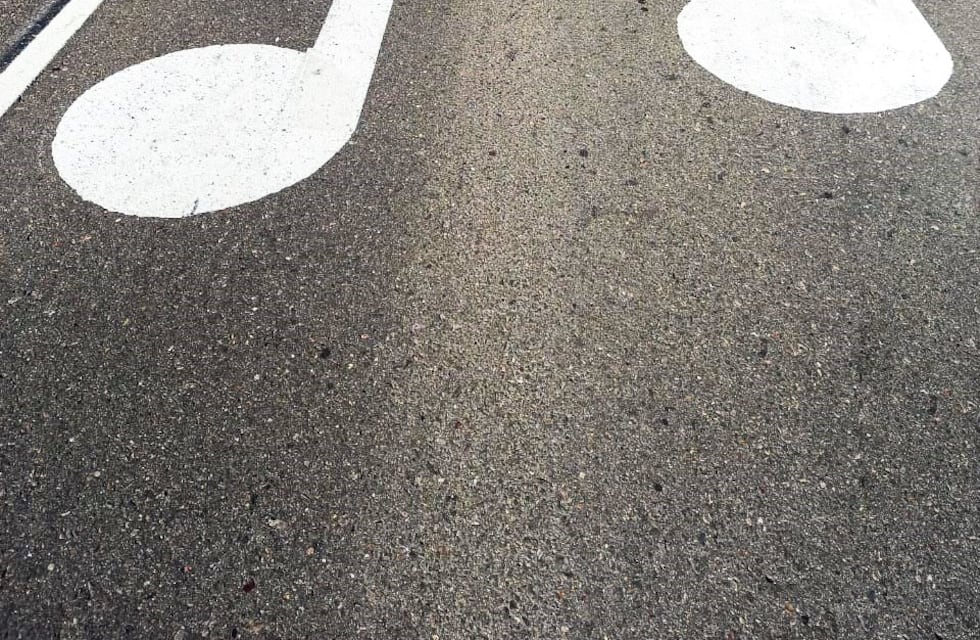 La ruta que “canta” sorprende a los turistas en Neuquén: se escucha “La Cucaracha”