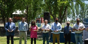 La Cámara de Alvear celebró el 87° aniversario con la entrega de distinciones a los empresarios del año.