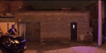 Denuncian que los agresores pasaron en un auto y una moto por Franklin al 7900. (Canal 3)