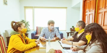 El Gobernador Melella recibió integrantes del grupo Madres de Pañuelos Amarillos