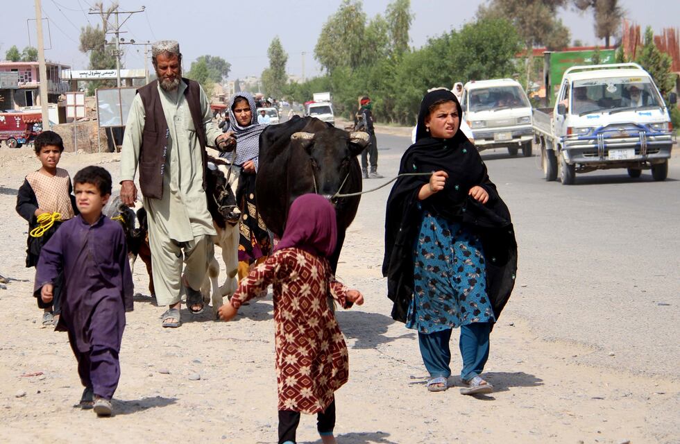 Una inundación en Afganistán causó más de 60 muertos y hay al menos 100 desaparecidos