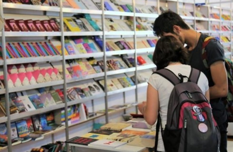 La Feria del Libro 2025 empieza en Córdoba con entrada gratuita, gastronomía y música en vivo