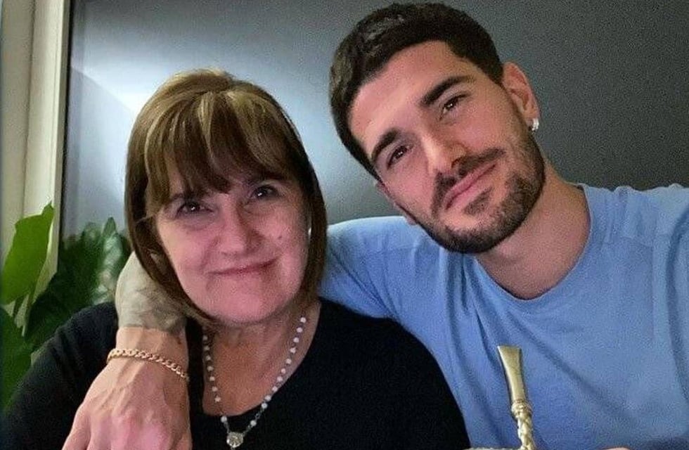 ¿Prefería a Cami Homs antes que a Tini? Quién es Mónica Ferrarotti, la mamá de Rodrigo de Paul