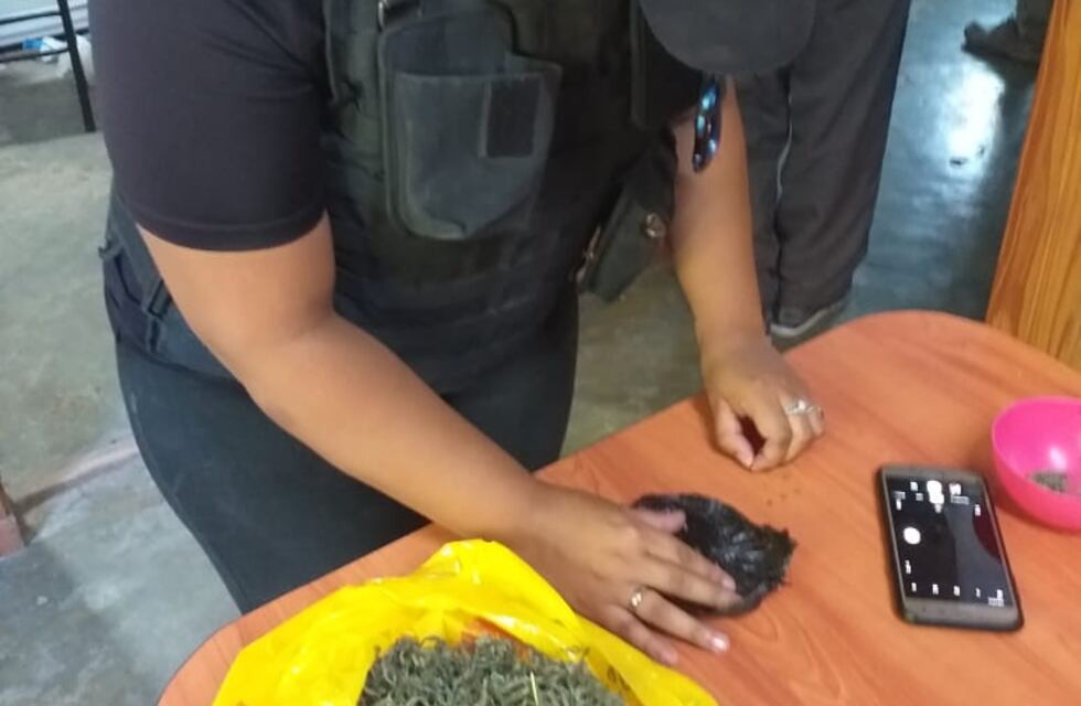 Desbarataron dos quioscos de venta de droga en Alvear y San Rafael