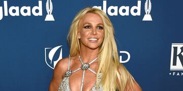 Britney Spears sorprendió en su Instagram posando sin corpiño