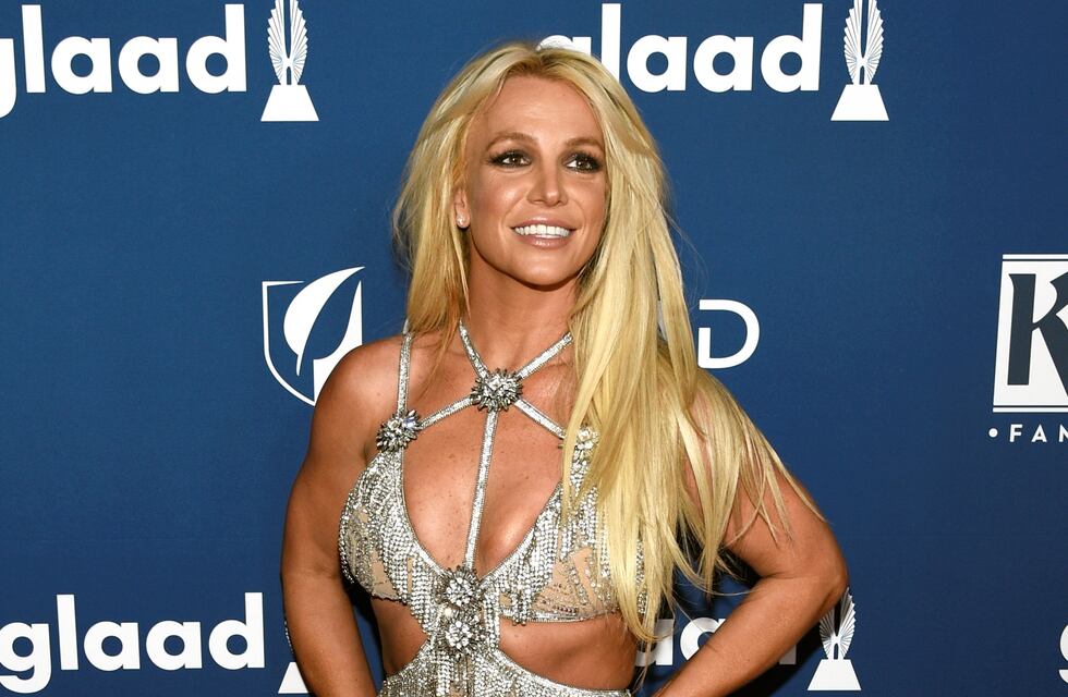 Britney Spears sorprendió en su Instagram posando sin corpiño