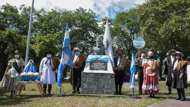 Con un sencillo acto se celebró un nuevo aniversario de la emancipación política de la Provincia de Jujuy, honrando a la vez la memoria del primer gobernador, José María Fascio. (Archivo Vía Jujuy)