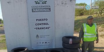 Molle Yaco: Gendarmería incautó una decena de neumáticos de contrabando