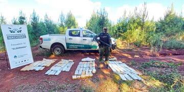 Secuestran cargamento de droga en Puerto Esperanza.