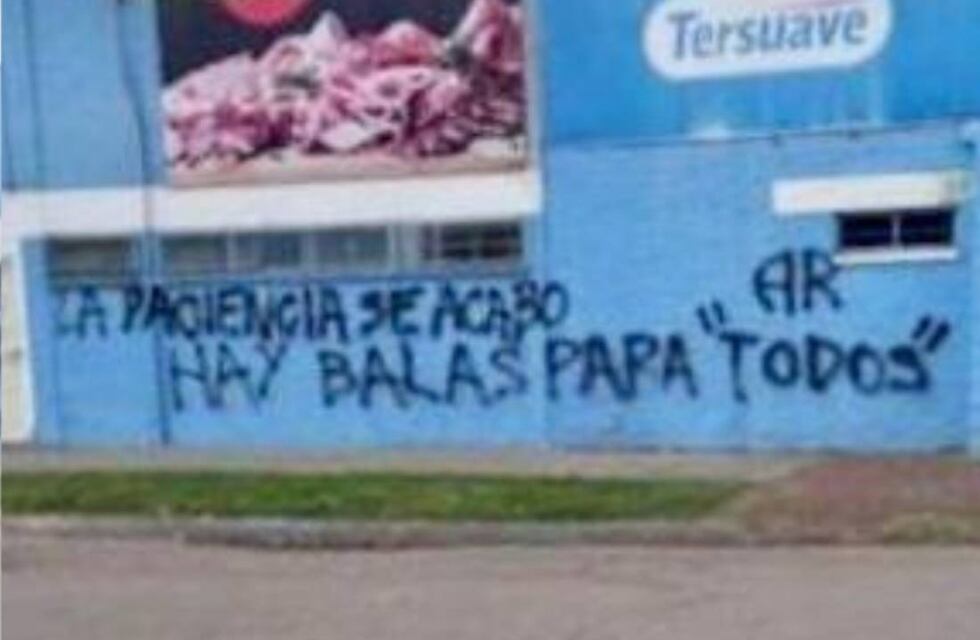 Amenazadoras pintadas en la cancha de Atlético de Rafaela