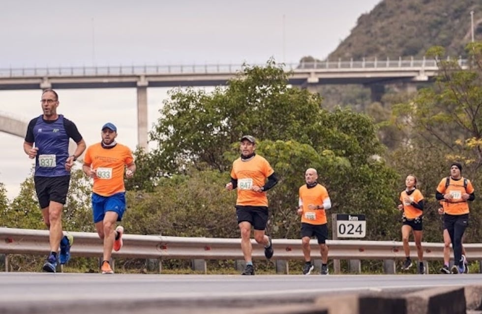Multitudinaria edición de la Maratón Vuelta al Lago San Roque