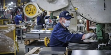 El primer semestre del año refleja una caída del 7,9% en el Consumo de Electricidad en las Industrias de Entre Ríos