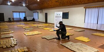 Tras realizar un rastrillaje incautó 910 kilogramos de marihuana