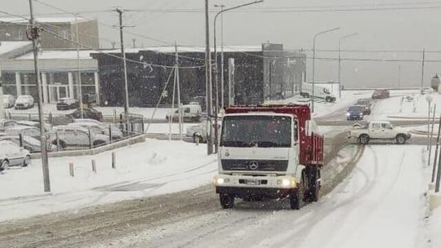 El operativo puesto en marcha por el Municipio de la ciudad tiene como objetivo mantener la transitabilidad de las principales arterias de la ciudad.
